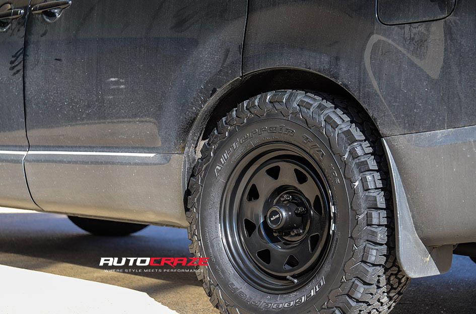 MITSUBISHI DELICA TERRA SATIN BLACK